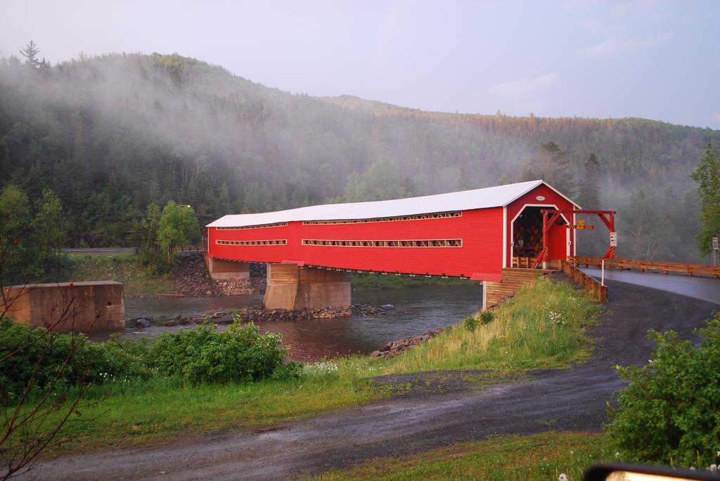 De La Riviere Matapedia - Matapedia River Inn